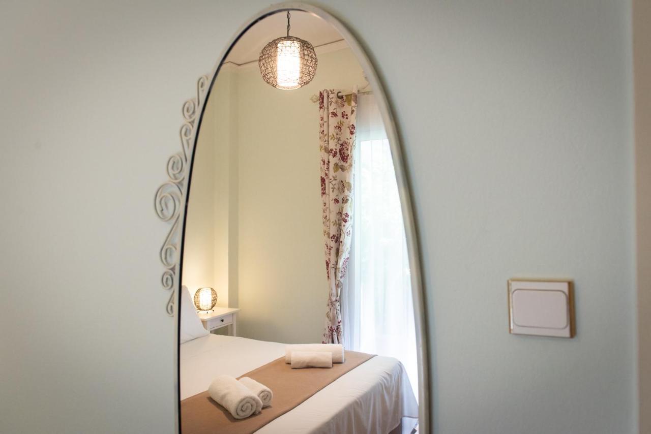 Blue Ark Athenian Nest Atenas Exterior foto